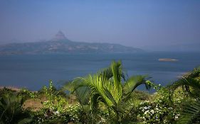 Stayvista'S Princess - A Villa With Infinity Pool & Breathtaking Views